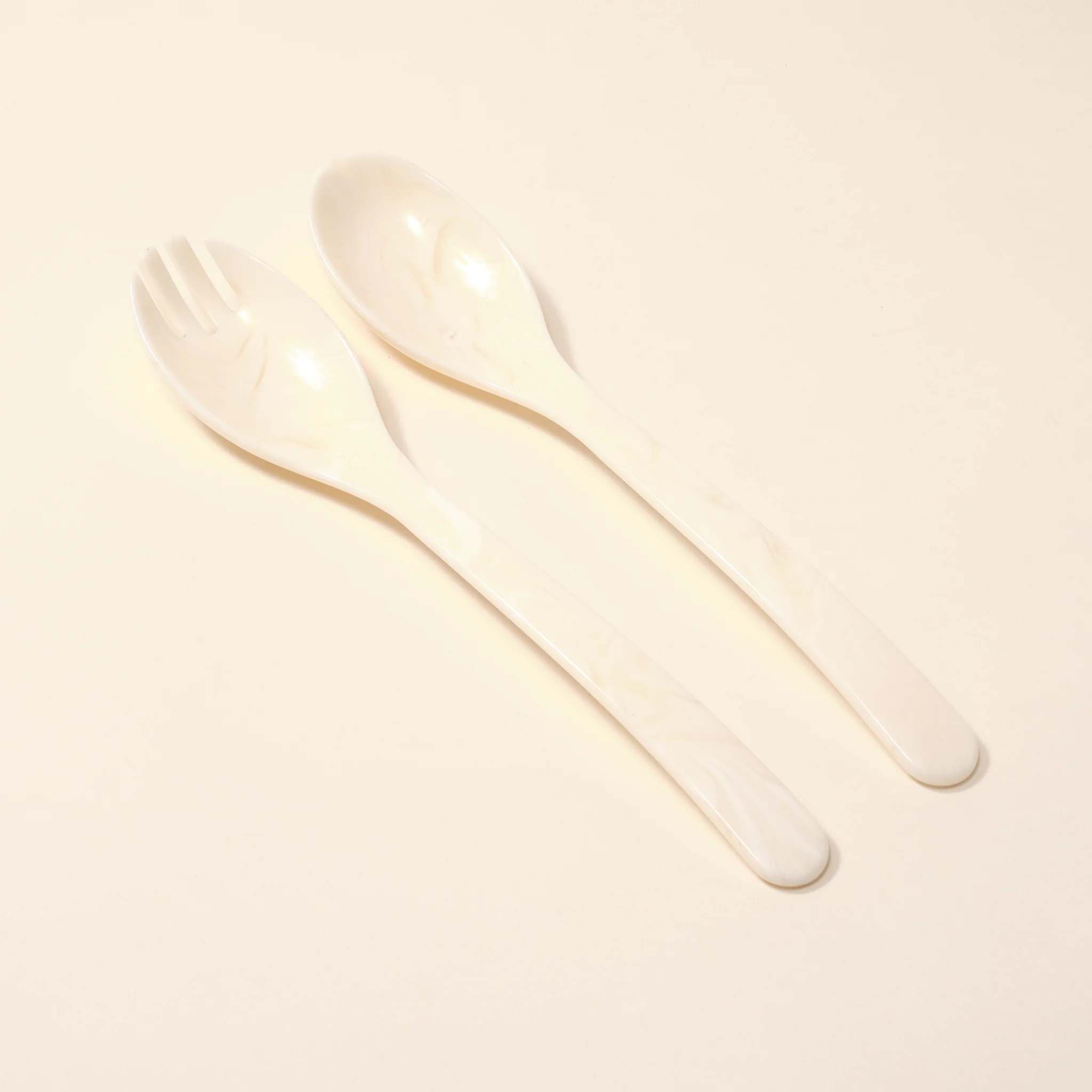Resin Salad Servers (Pair) - Image 9